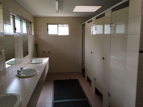 Ardern's Caravan Park Myrtleford - Phillip Island Accommodation 5