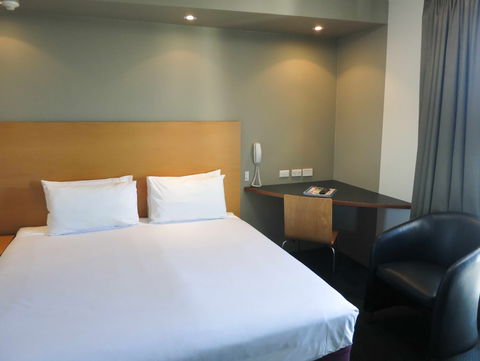 Arts Hotel Sydney - Phillip Island Accommodation 1