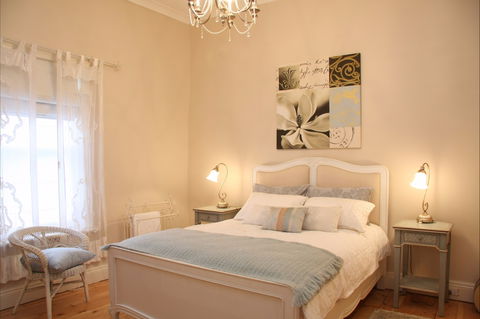 Azalea Cedar-Rose Villa - Phillip Island Accommodation 2