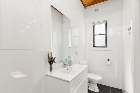 Blue Apple Lodge - Phillip Island Accommodation 4