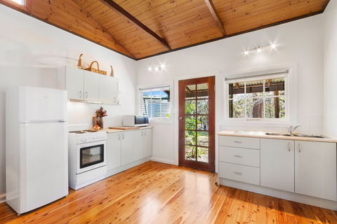 Blue Apple Lodge - Phillip Island Accommodation 5