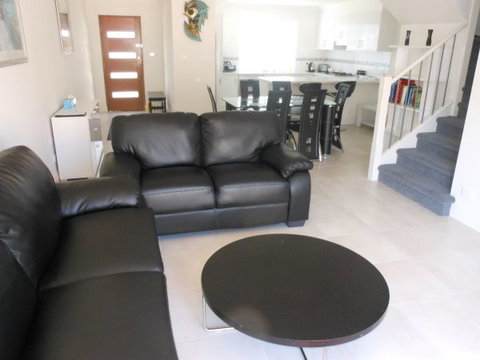 Oaklands Junction - Phillip Island Accommodation 1