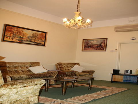 Squatters Cottage - Phillip Island Accommodation 7