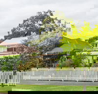 The Horatio Motel and King Suites