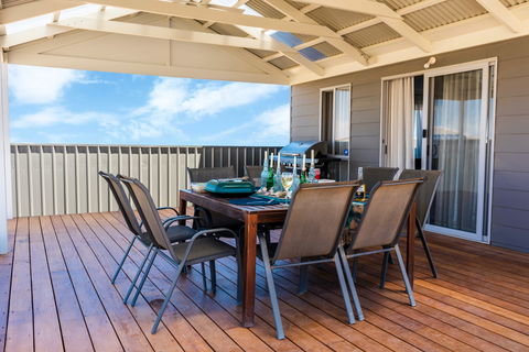 The Palais - Phillip Island Accommodation 9