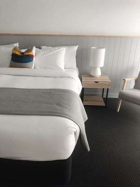 Eight Spence - Phillip Island Accommodation 2