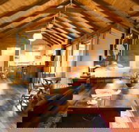 Mavis's Kitchen and Cabins