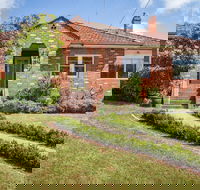 The Yellow Door Guesthouse - Phillip Island Accommodation