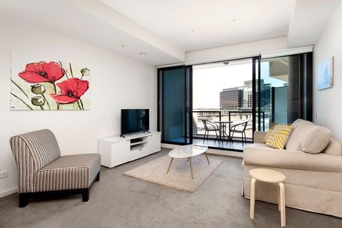 Waterfront Melbourne Apartments - Phillip Island Accommodation 1