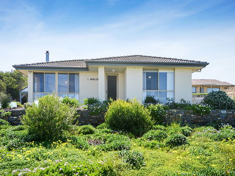Avalon - Phillip Island Accommodation 0