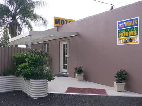 Chinchilla Motel - Phillip Island Accommodation 0