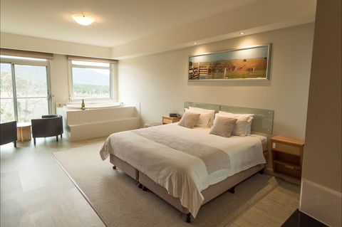 Macedon Ranges Hotel & Spa - Phillip Island Accommodation 0