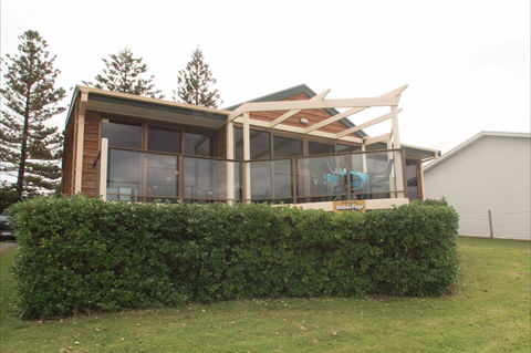 Norfolks - Phillip Island Accommodation 1