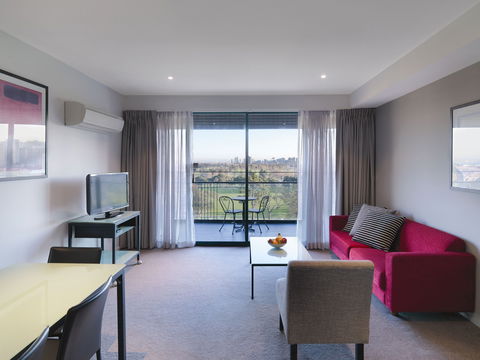 Adina Apartment Hotel St Kilda - Phillip Island Accommodation 1
