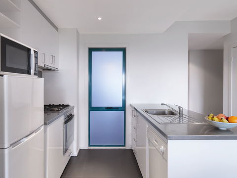 Adina Apartment Hotel St Kilda - Phillip Island Accommodation 2