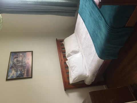Lake Leake Inn - Phillip Island Accommodation 1