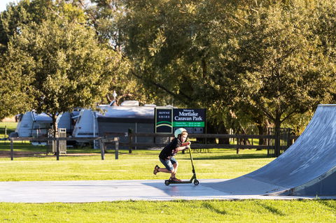 Mortlake Caravan Park - Phillip Island Accommodation 2