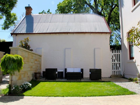 Old Bishop's Quarters - Phillip Island Accommodation 1