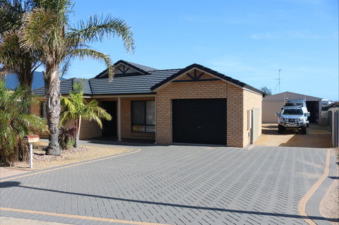 Port Hughes Escape - Phillip Island Accommodation 0