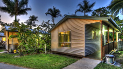Queens Beach Tourist Village - Phillip Island Accommodation 2