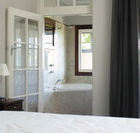 Caves House Hotel - Phillip Island Accommodation