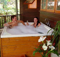 Yallingup Lodge Spa Retreat - Phillip Island Accommodation
