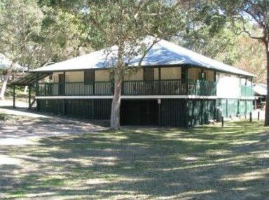 The Retreat Port Stephens - Phillip Island Accommodation 3