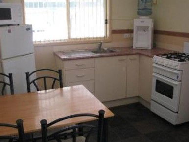 The Retreat Port Stephens - Phillip Island Accommodation 5