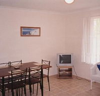 JJ's Holiday Cottages - Butler Street - Phillip Island Accommodation