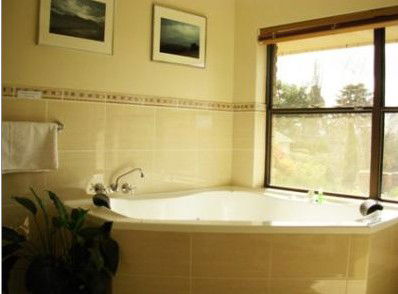 Bathurst Heights Bed And Breakfast - Phillip Island Accommodation 3