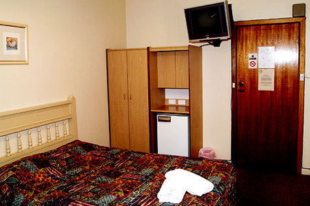 Knickerbocker Hotel Motel - Phillip Island Accommodation 1