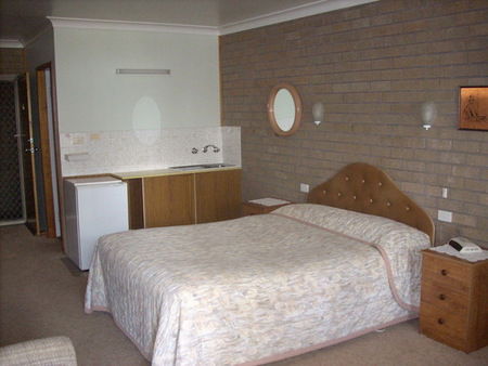 Beachview Motel - Phillip Island Accommodation 1