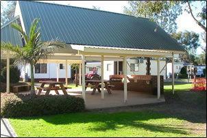 Rainbow Beach Holiday Village - Phillip Island Accommodation 1
