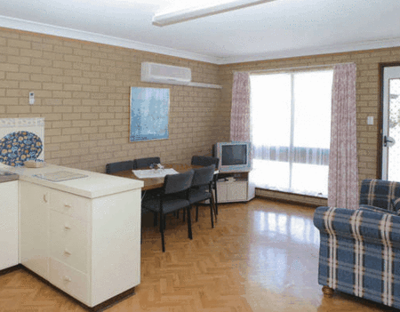 Port Denison Holiday Units - Phillip Island Accommodation 1