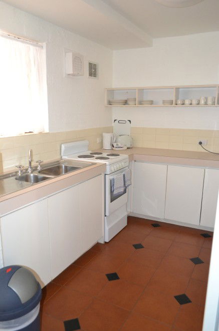 Cottesloe Beach Chalets - Phillip Island Accommodation 6