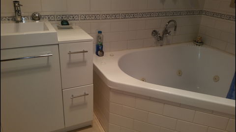 Alpine Country Cottages: Studio 3 - Phillip Island Accommodation 1