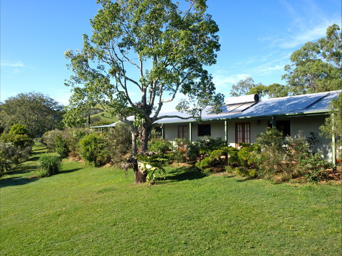 Amamoor Lodge - Phillip Island Accommodation 1