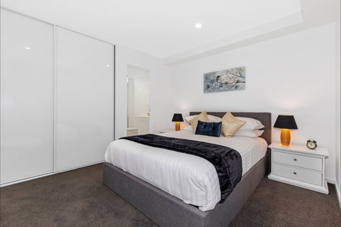 Astra Apartments Newcastle - Phillip Island Accommodation 2