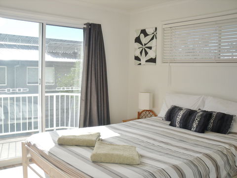Beachcomber Apartments - Phillip Island Accommodation 1