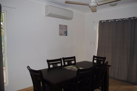 East Arnhem Real Estate - 6A Isal - Phillip Island Accommodation 1