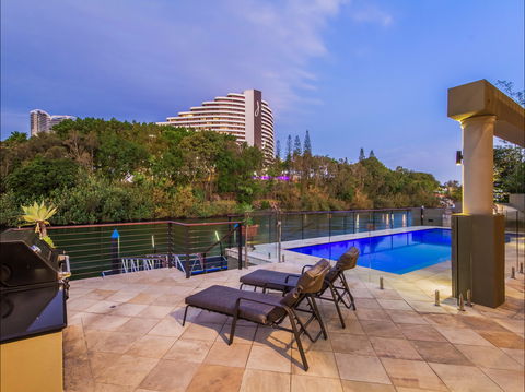 Lakeland Keys Broadbeach - Vogue Holiday Homes - Phillip Island Accommodation 0