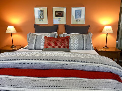 Llarrinda Bed & Breakfast - Phillip Island Accommodation 1