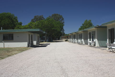 BIG4 North Cedars Holiday Park Wangaratta - Phillip Island Accommodation 2