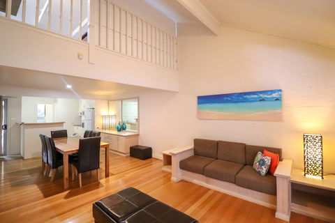 Blackbutt Family Loft Townhouse - Phillip Island Accommodation 2