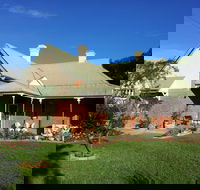 Charming Country Stop B and B - Phillip Island Accommodation