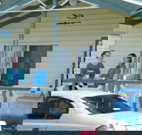 Lake Hamilton Motor Village and Caravan Park - Phillip Island Accommodation