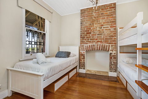 Newcastle Executive Homes - Oceanview Terrace - Phillip Island Accommodation 2