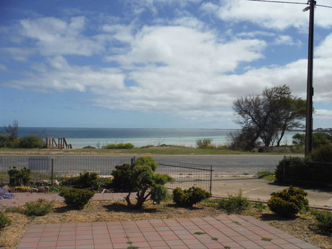 Shore Times - Phillip Island Accommodation 0