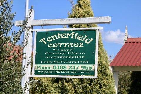 Tenterfield Luxury Historic Cottage - Phillip Island Accommodation 1