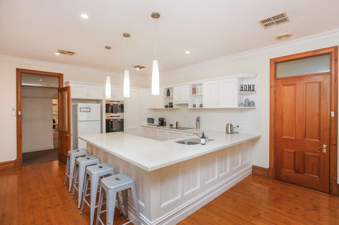 The Hills House At Hahndorf - Phillip Island Accommodation 1